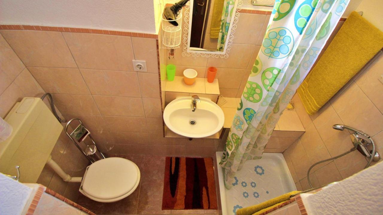Seaside Apartment Omiš Екстериор снимка